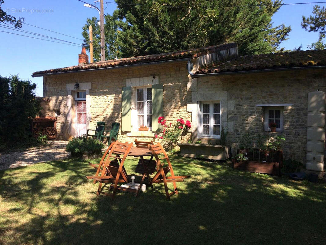 COTTAGE - Maison à CONDAC