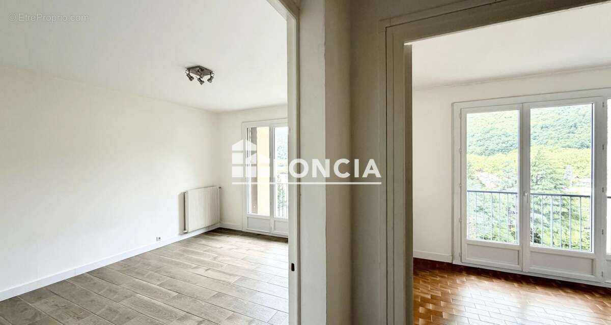 Appartement à VIZILLE
