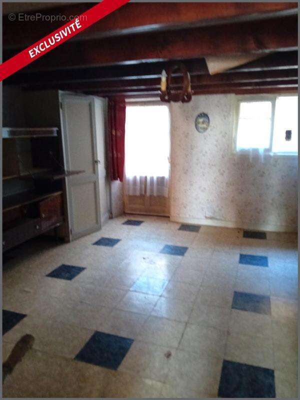 Maison à SAINT-JEAN-D&#039;ANGELY