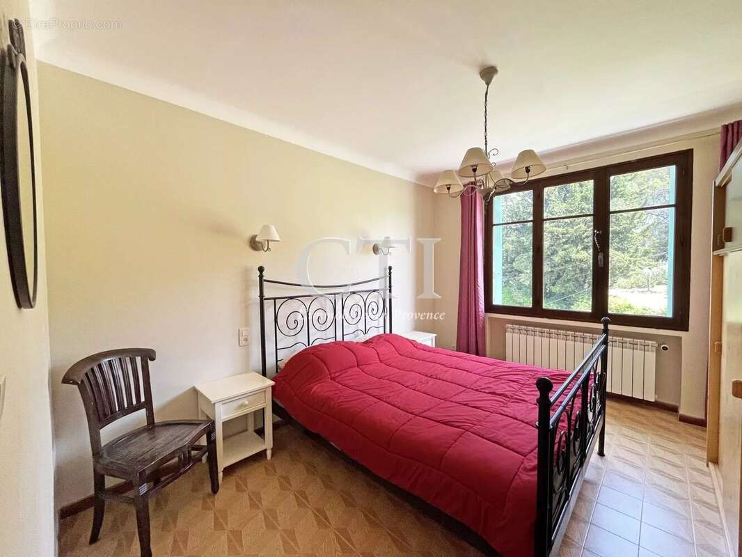 Maison à VAISON-LA-ROMAINE