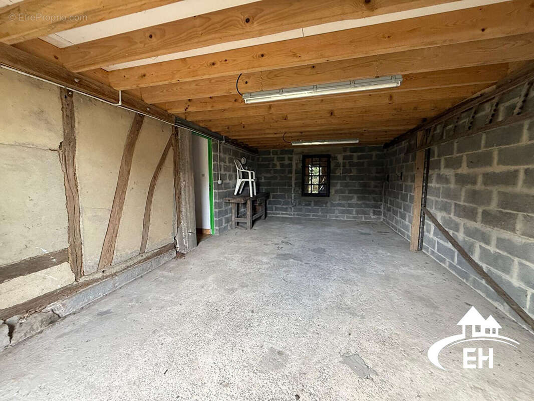 Maison à LA FERTE-FRENEL