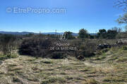 Terrain à SAINT-MAXIMIN-LA-SAINTE-BAUME