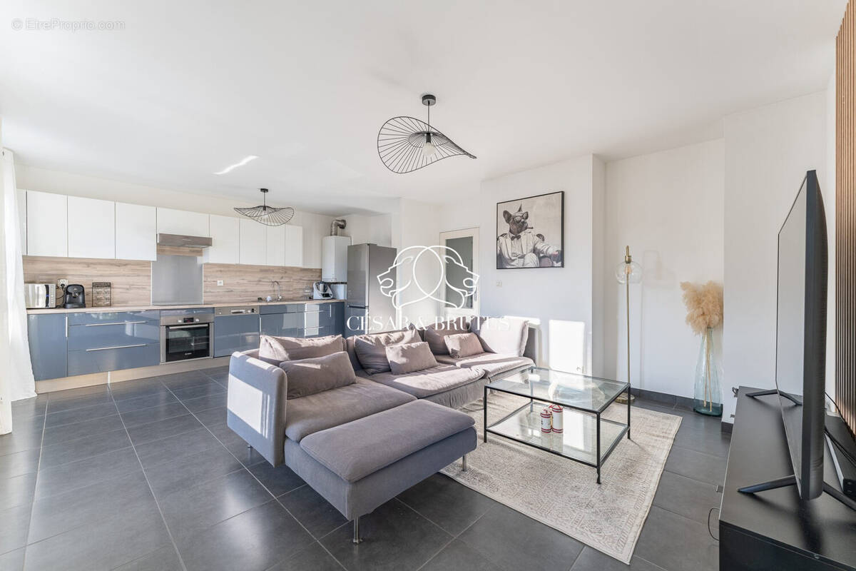 Appartement à CHAMPAGNE-AU-MONT-D'OR