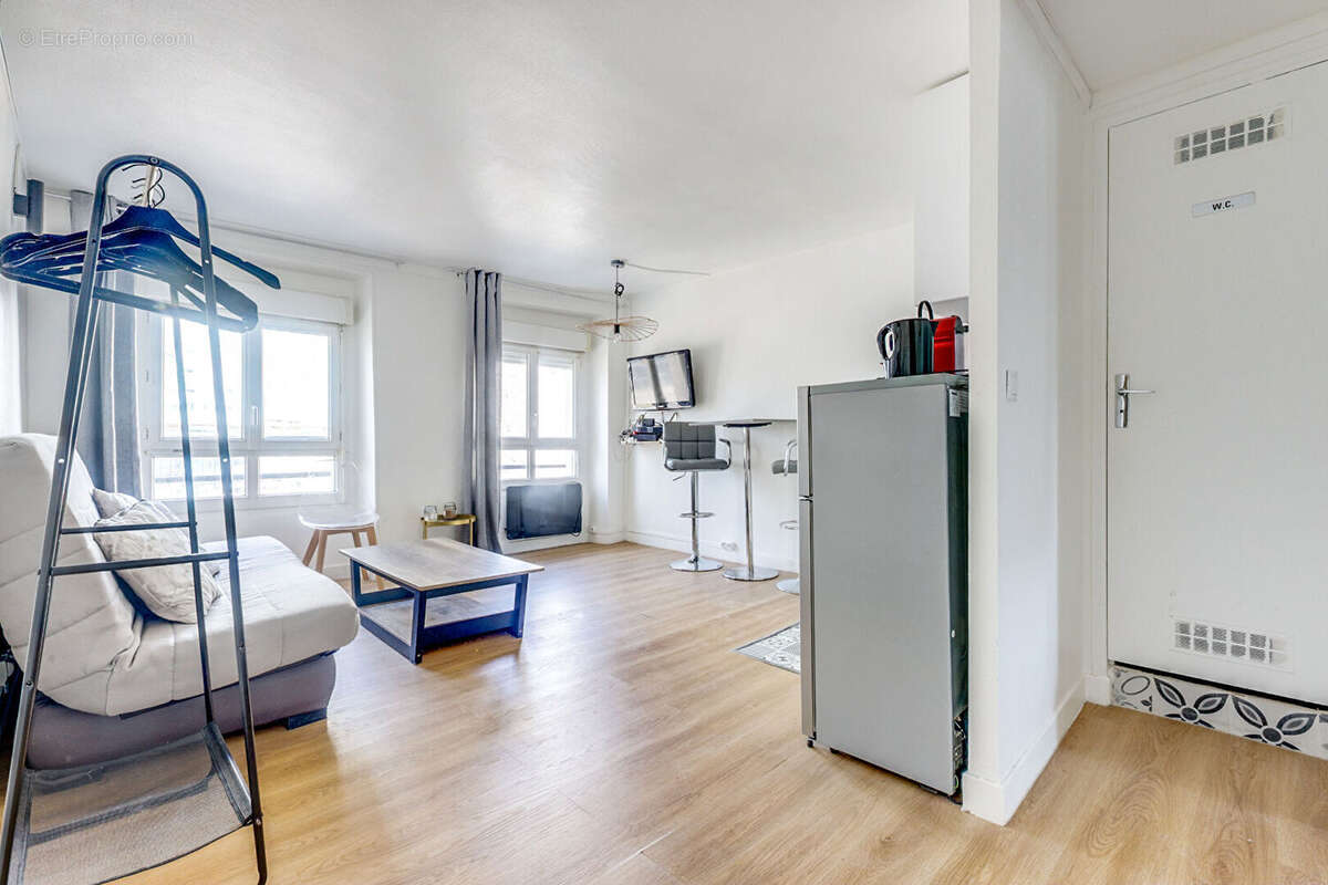 Appartement à PARIS-14E