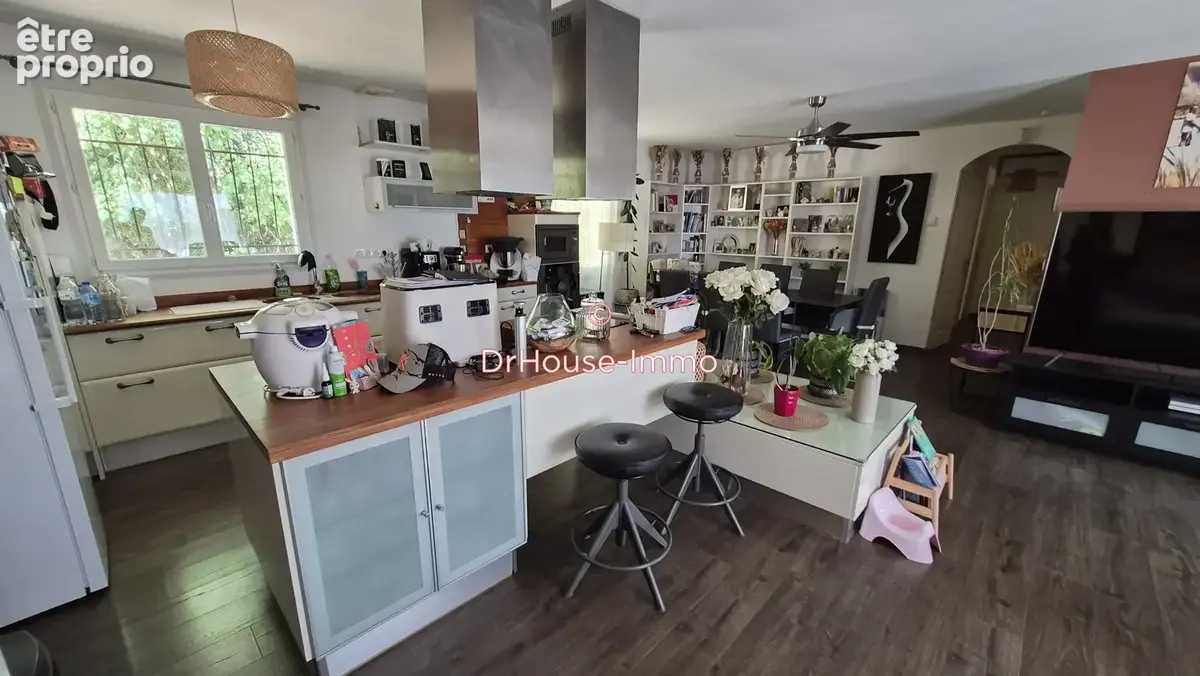 Maison 5 pièces 155 m² à vendre à Le Luc (83340) - photo 4