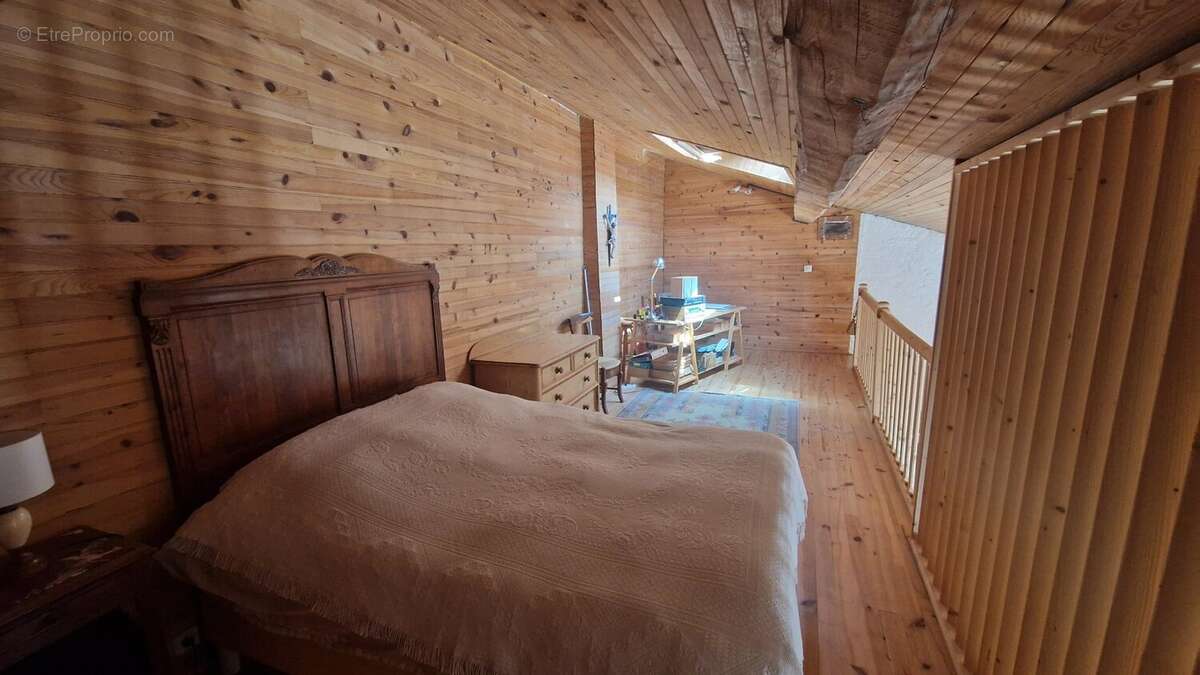 Maison à ROQUEFEUIL