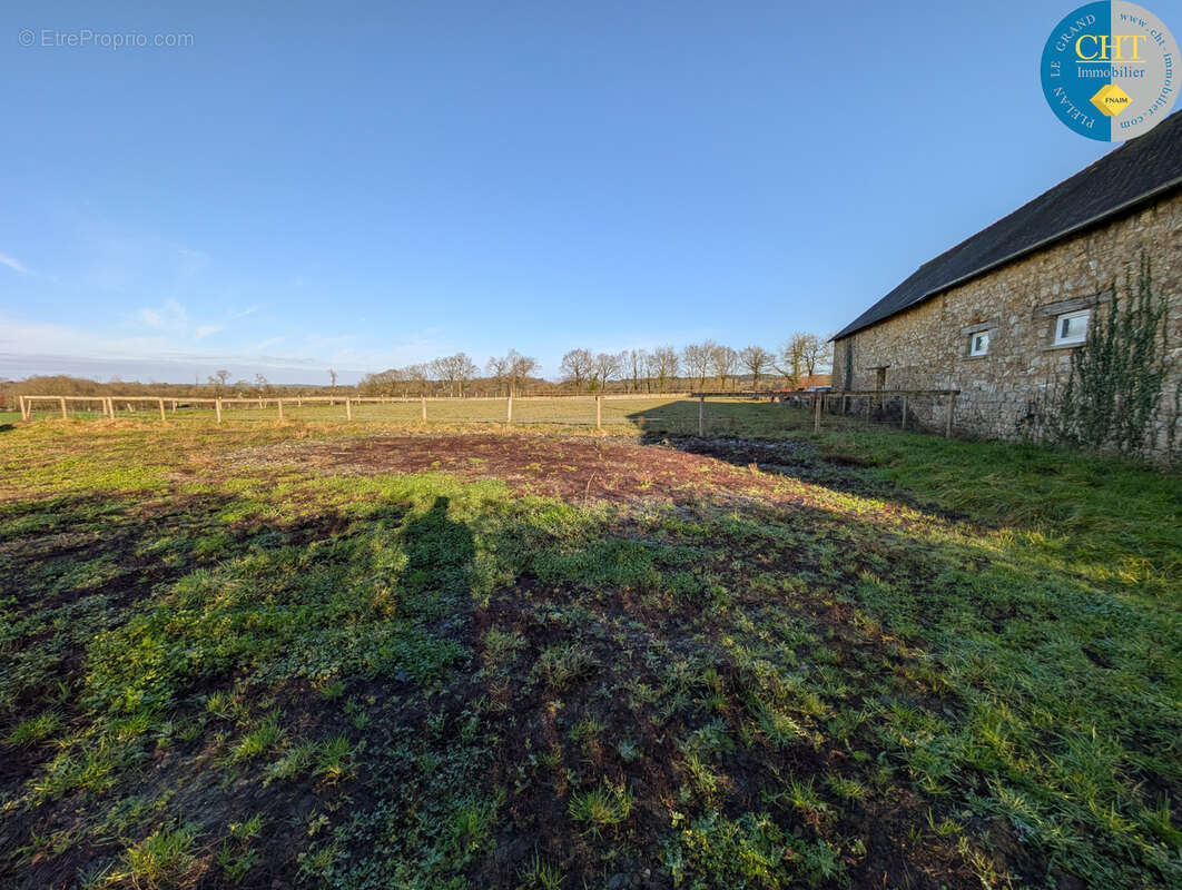 Maison à LES BRULAIS