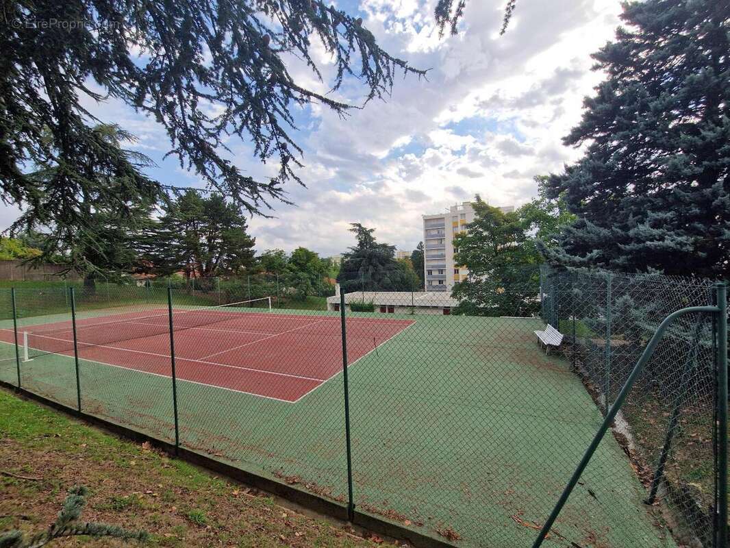   - Appartement à BRON