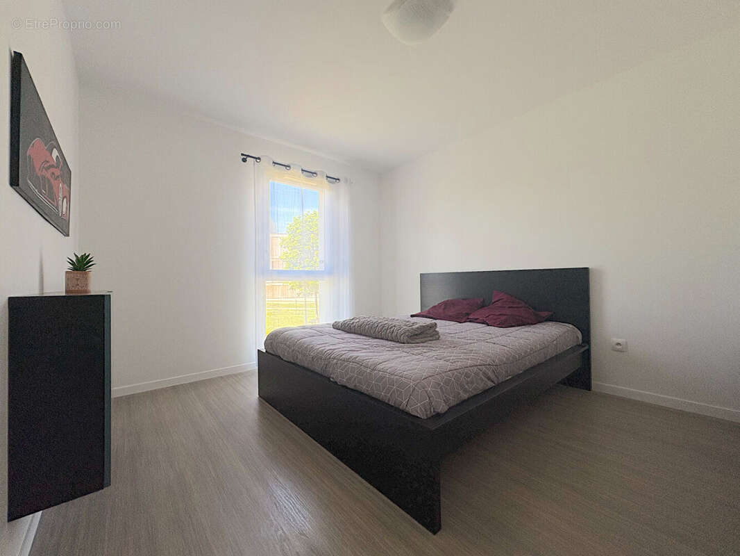 Appartement à SAULX-LES-CHARTREUX