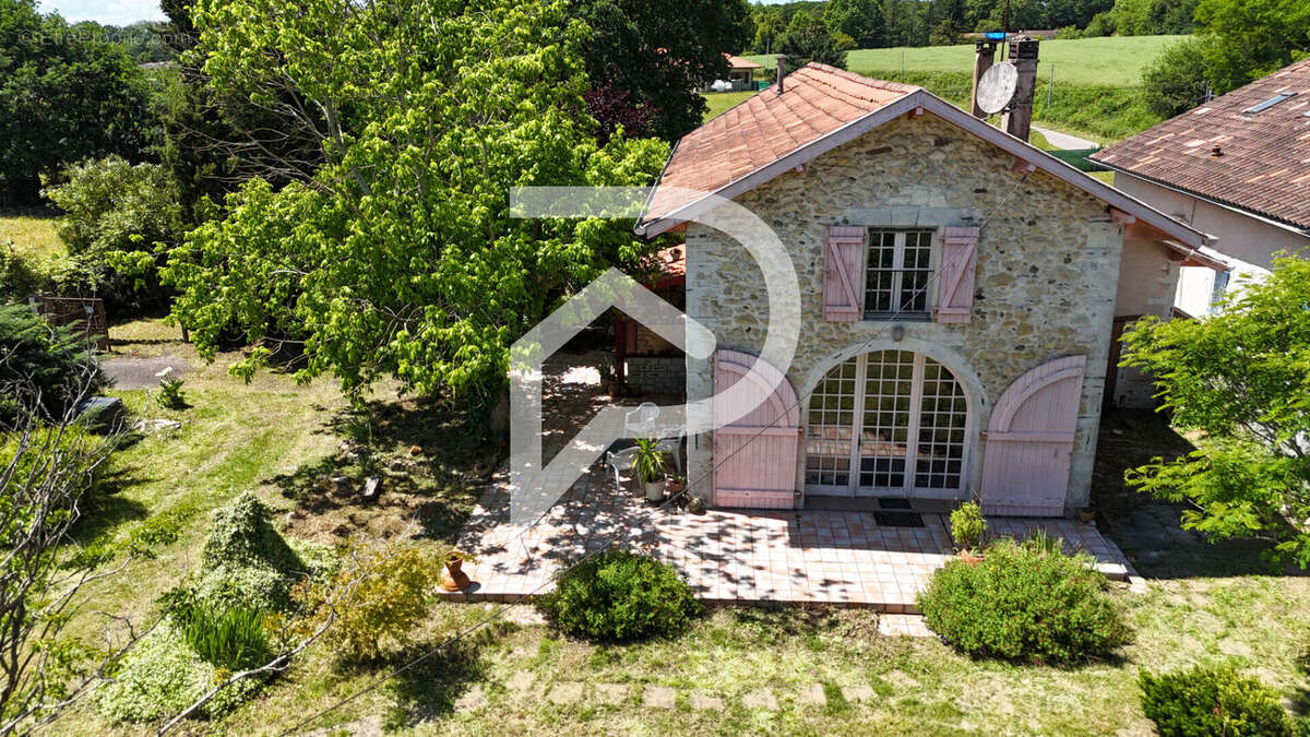 Maison à PEYREHORADE