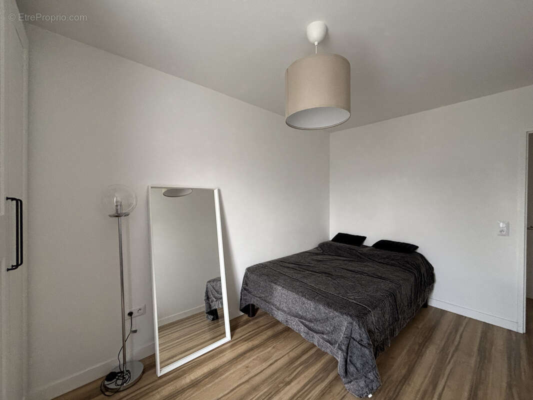 Appartement à SARTROUVILLE
