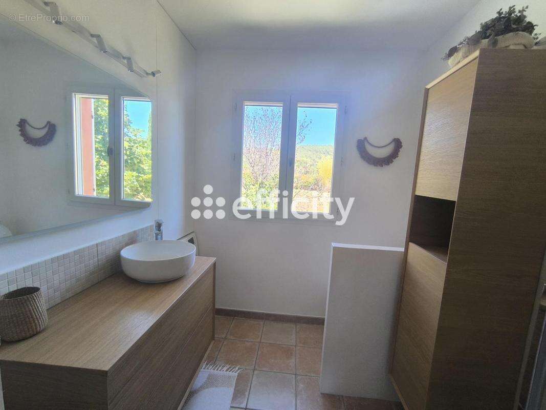 Maison 122 m² à Figanieres  - photo 14