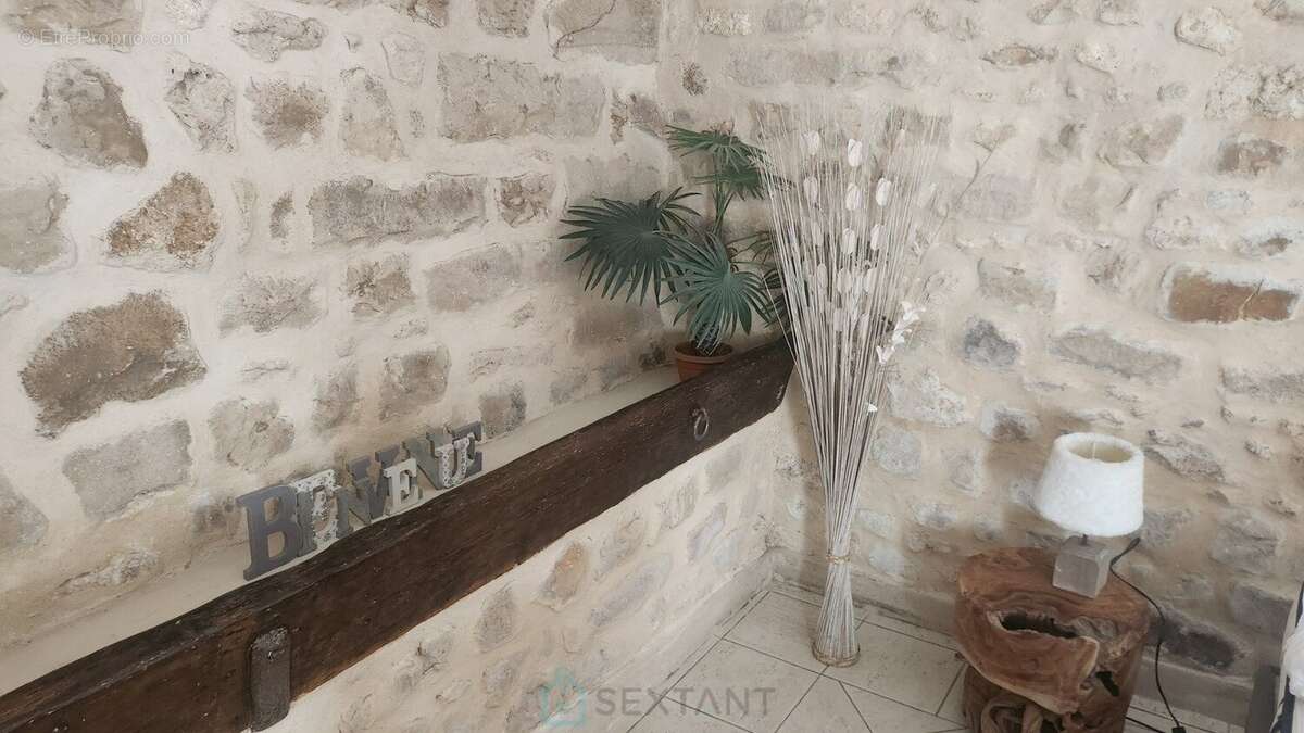 Maison à MOIGNY-SUR-ECOLE