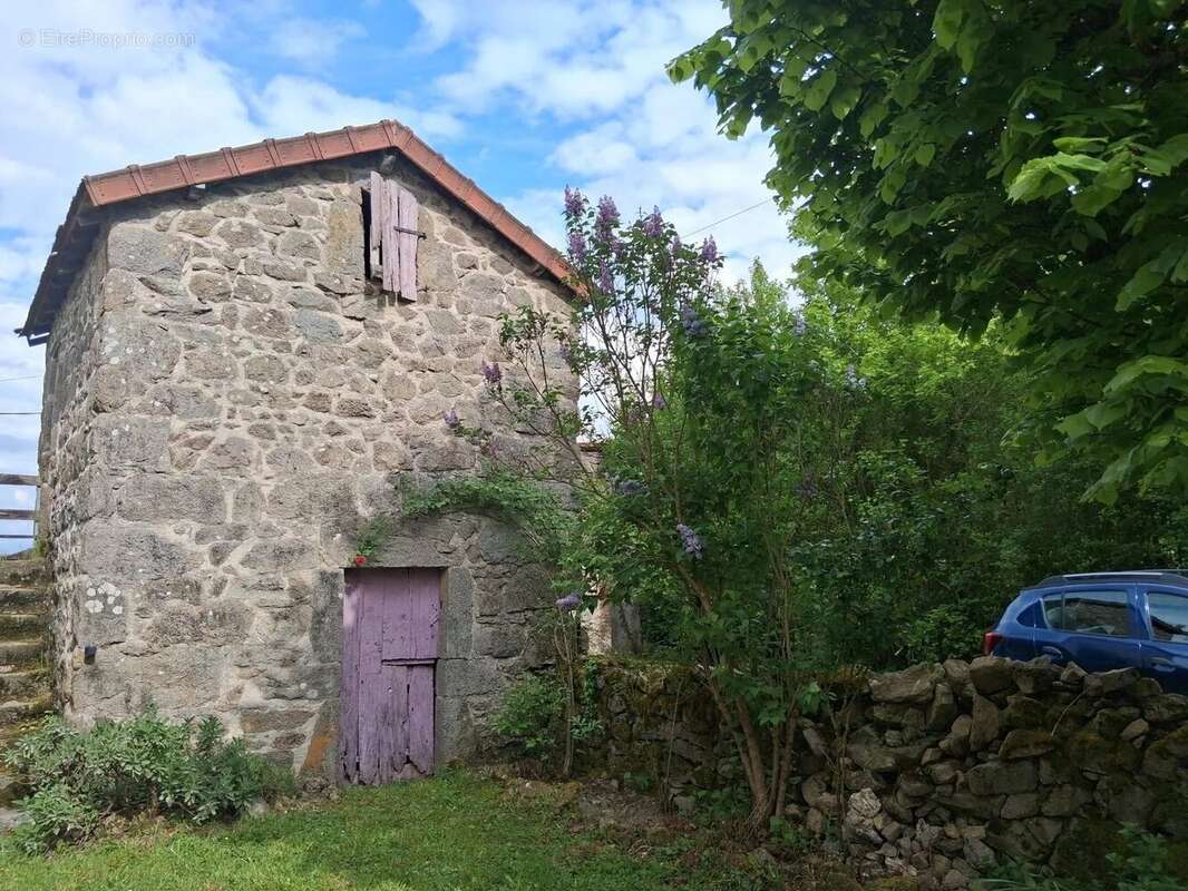 Maison à AUZANCES