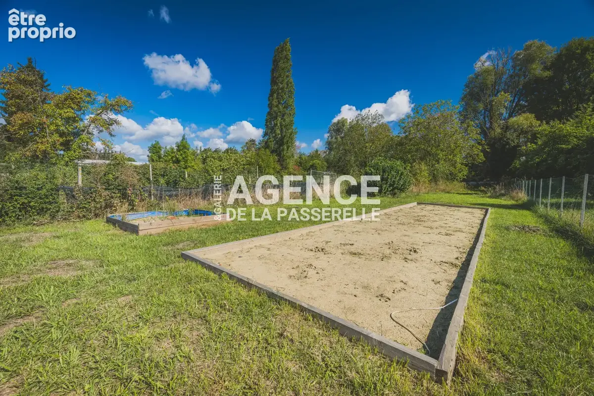 Maison rénovée de 118m2, 4 chambres, jardin et piscine. - photo 55