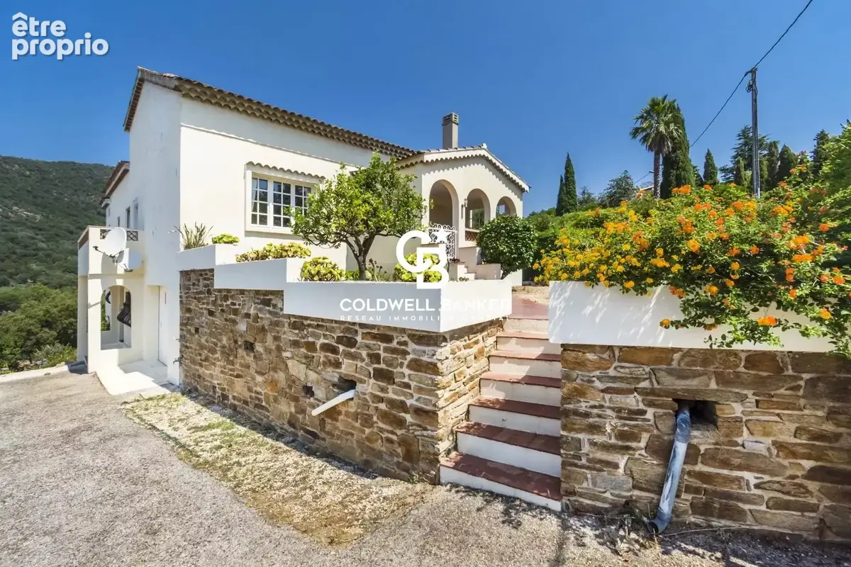 Pramousquier – villa à réinventer à 800 m de la plage, au calme absolu - photo 4