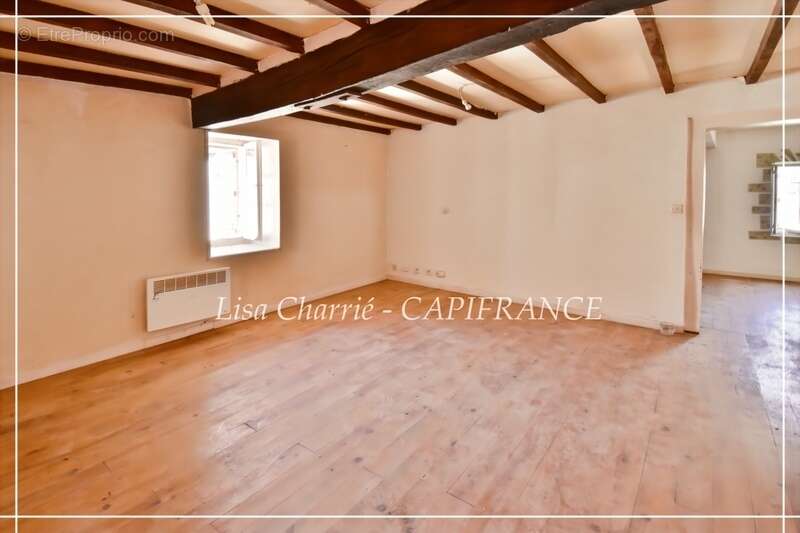 Maison à VIC-FEZENSAC