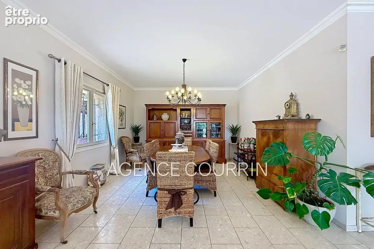 Maison 7 pièces 210 m² à vendre à Grasse (06130) - photo 6