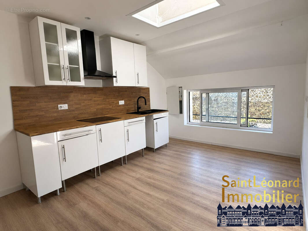 Appartement à FOUGERES