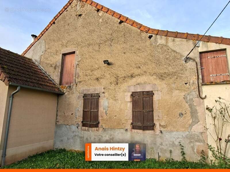 Maison à TREIGNAT