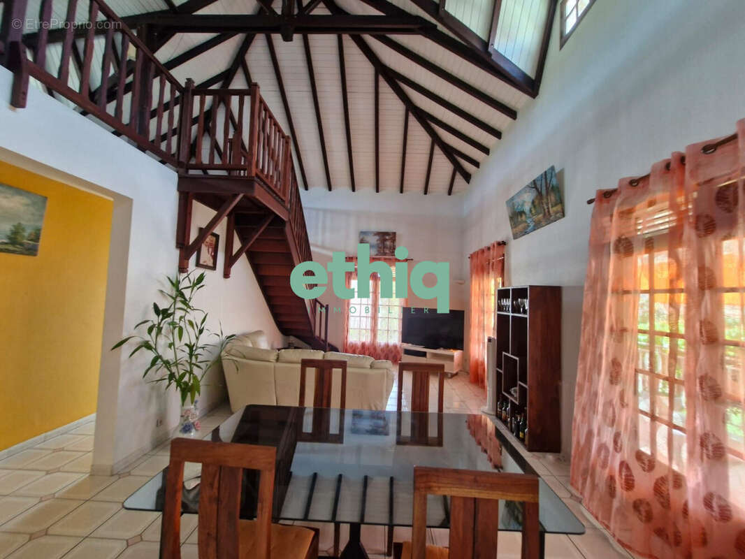 Maison à SAINT-FRANCOIS