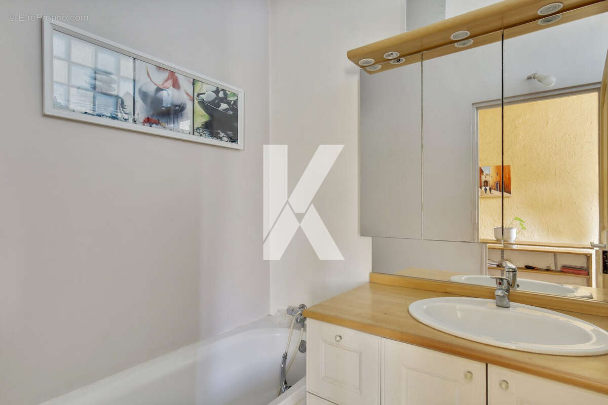 Salle de bains - Maison à ARGENTEUIL