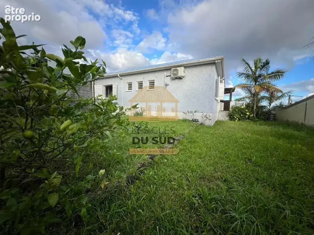 Saint-joseph – maison f4 avec double garage - quartier calme - photo 10