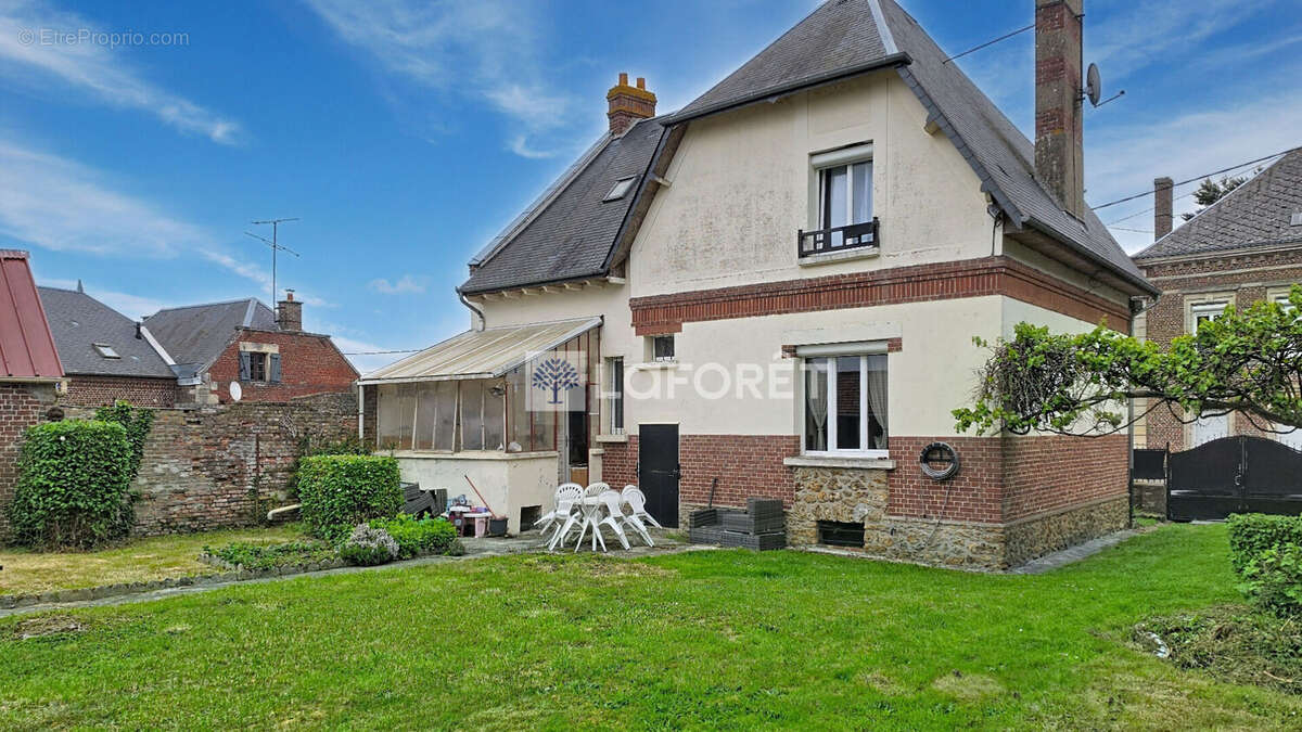 Maison à QUIERZY