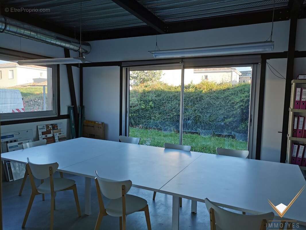 Commerce à COLOMIERS