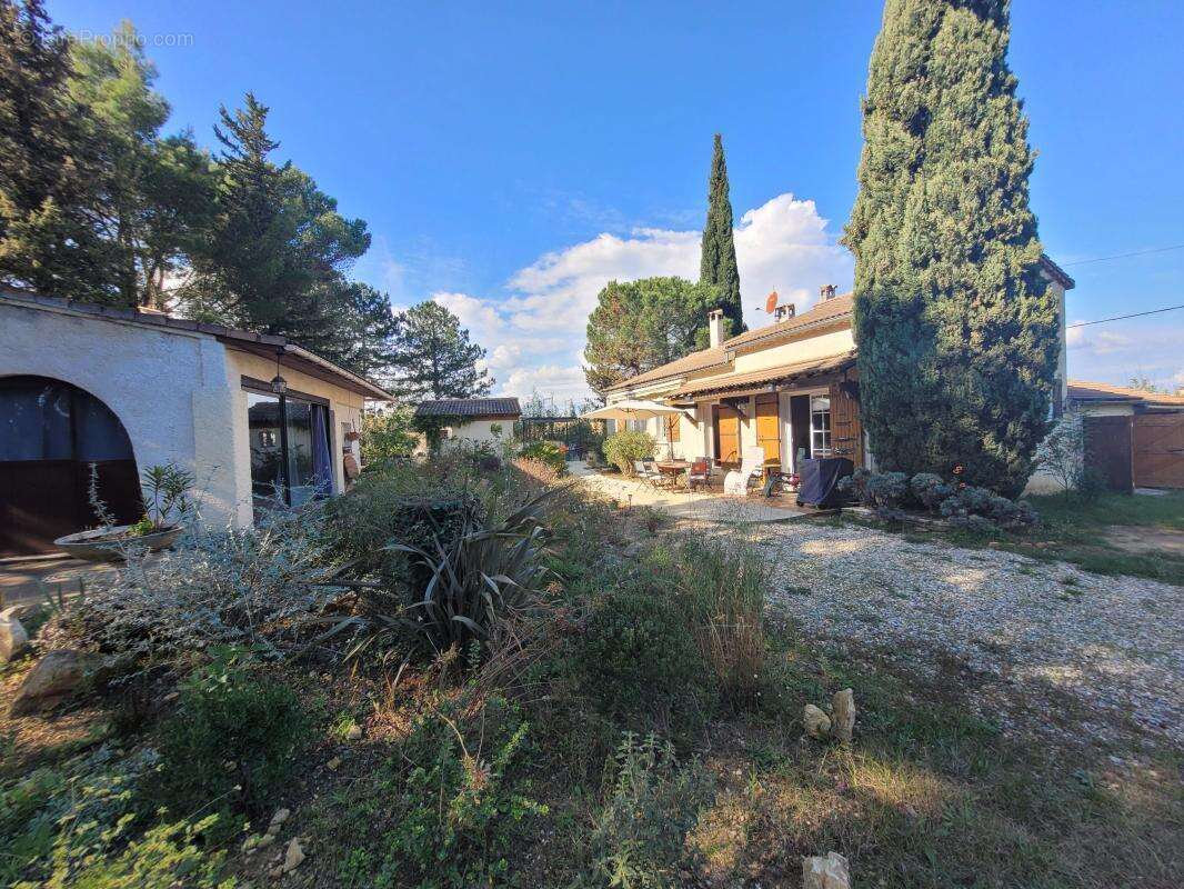 Maison à SAINT-PAULET-DE-CAISSON