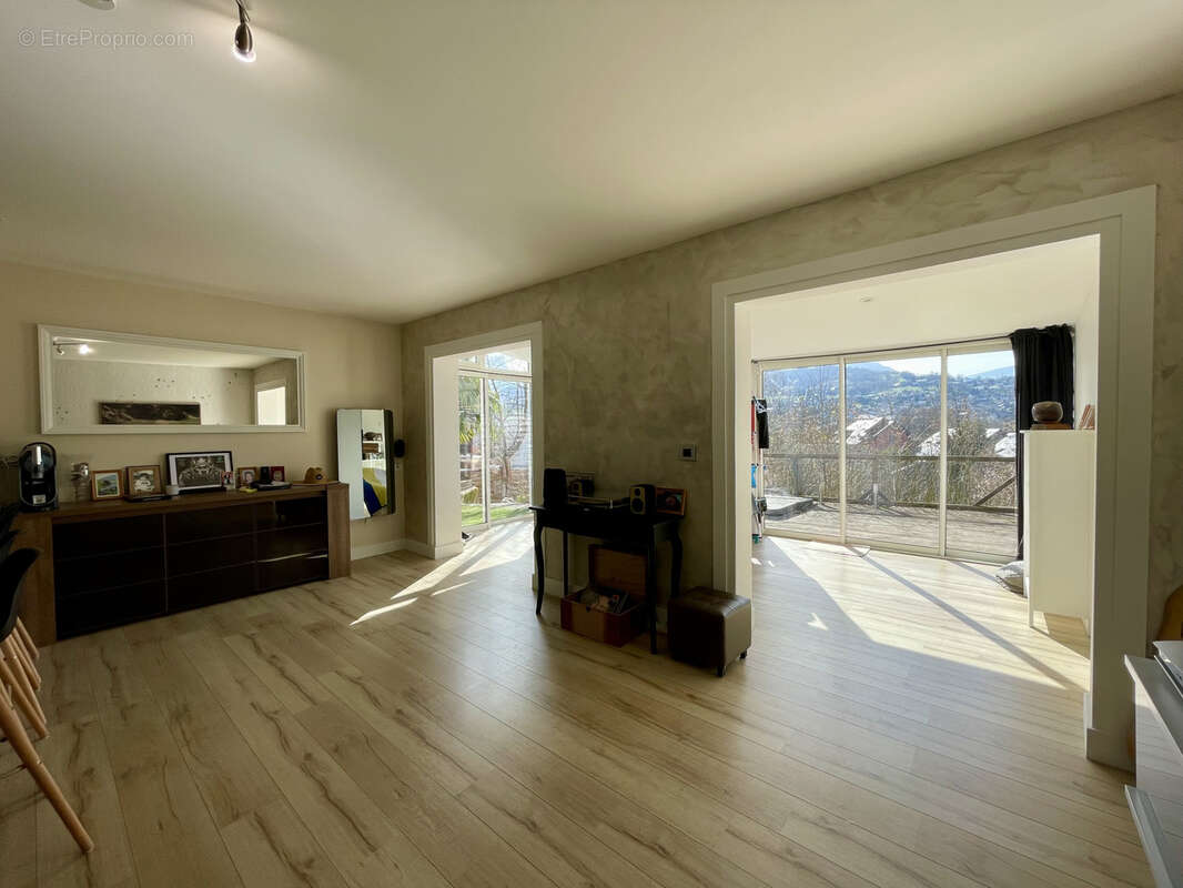 Appartement à LA RAVOIRE