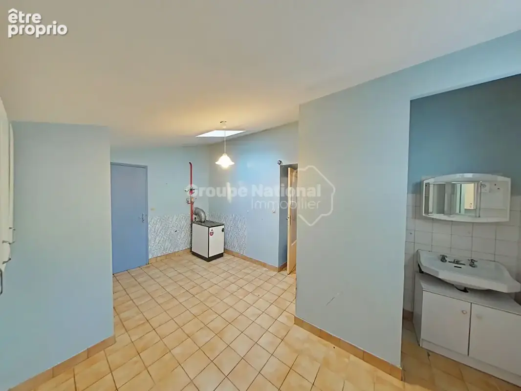 Saint-épain, le charme d'une maison au c?ur du village ! - photo 7