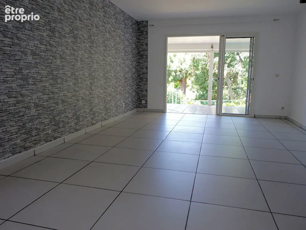Maison 3 pièces 65 m² à vendre à Saint-Denis (97490) - photo 4