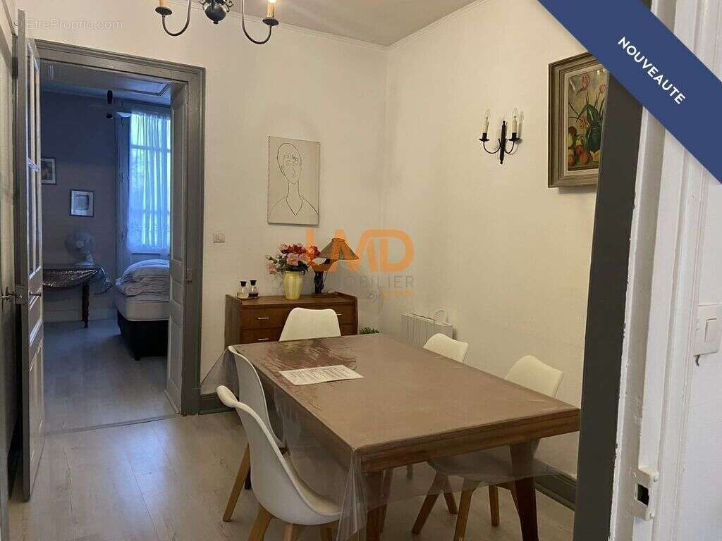 Appartement à DECAZEVILLE