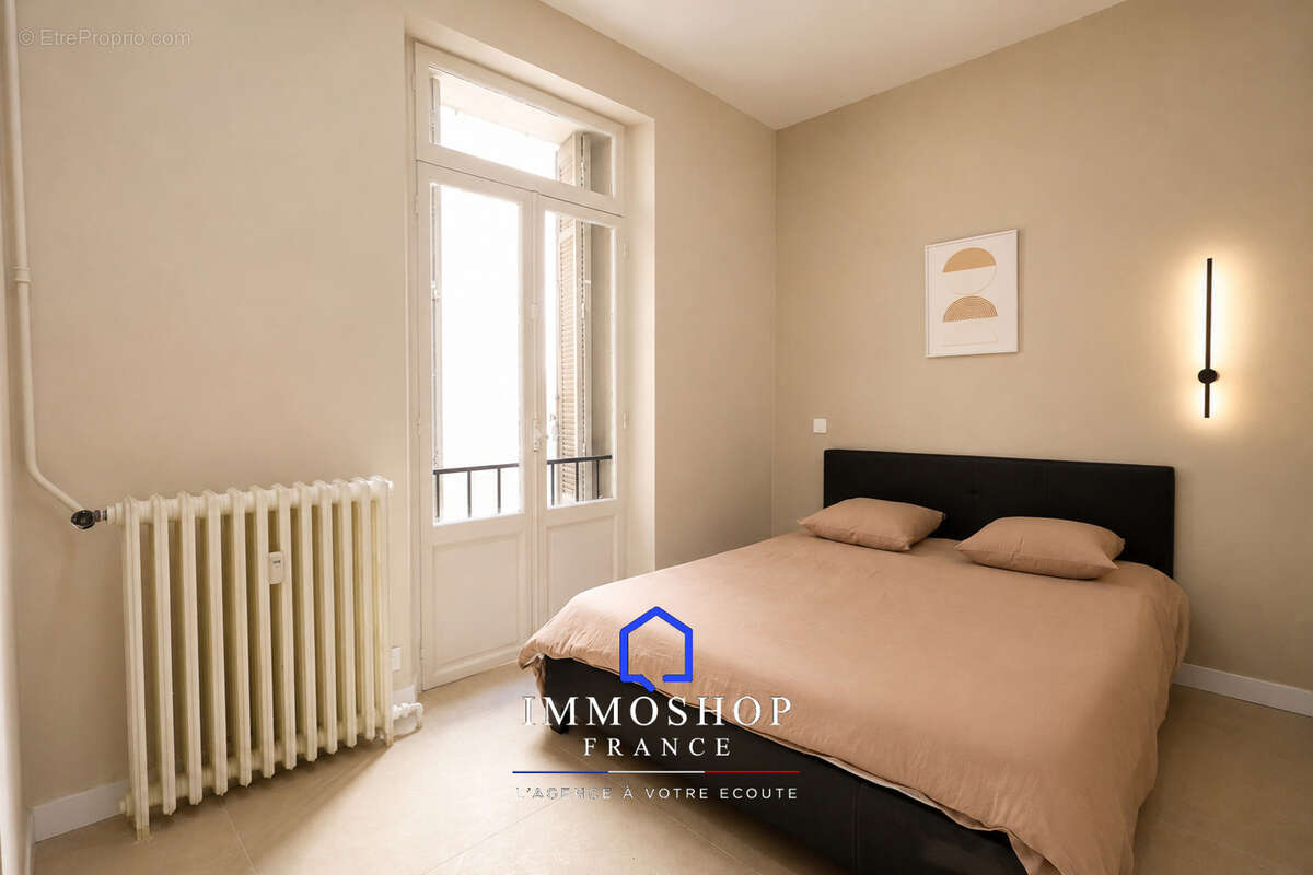 Appartement - 75,46 m2 - 4 pièces - 13006 Castellane - photo 6