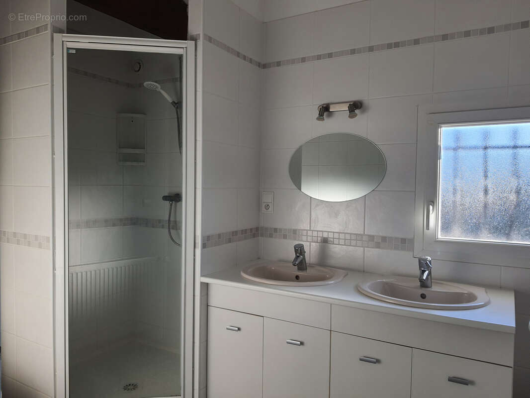 Maison à SAINT-GERMAIN-LAVAL