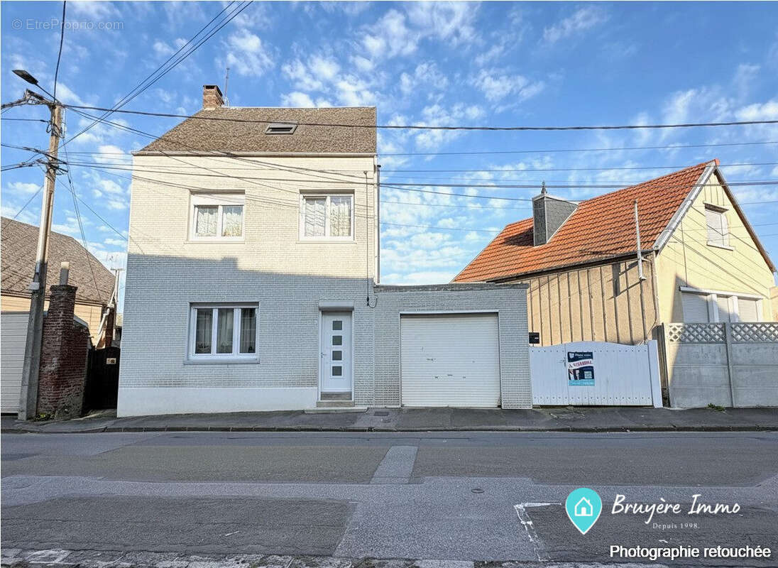 Maison à AULNOYE-AYMERIES