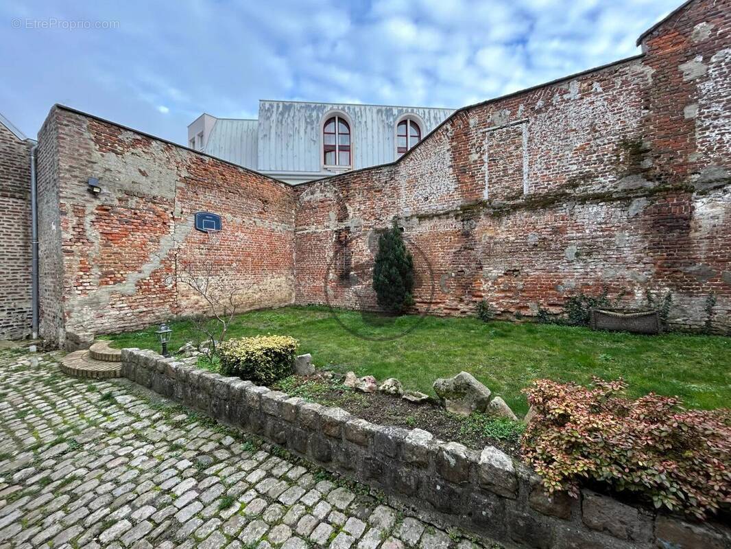 Maison à SAINT-QUENTIN