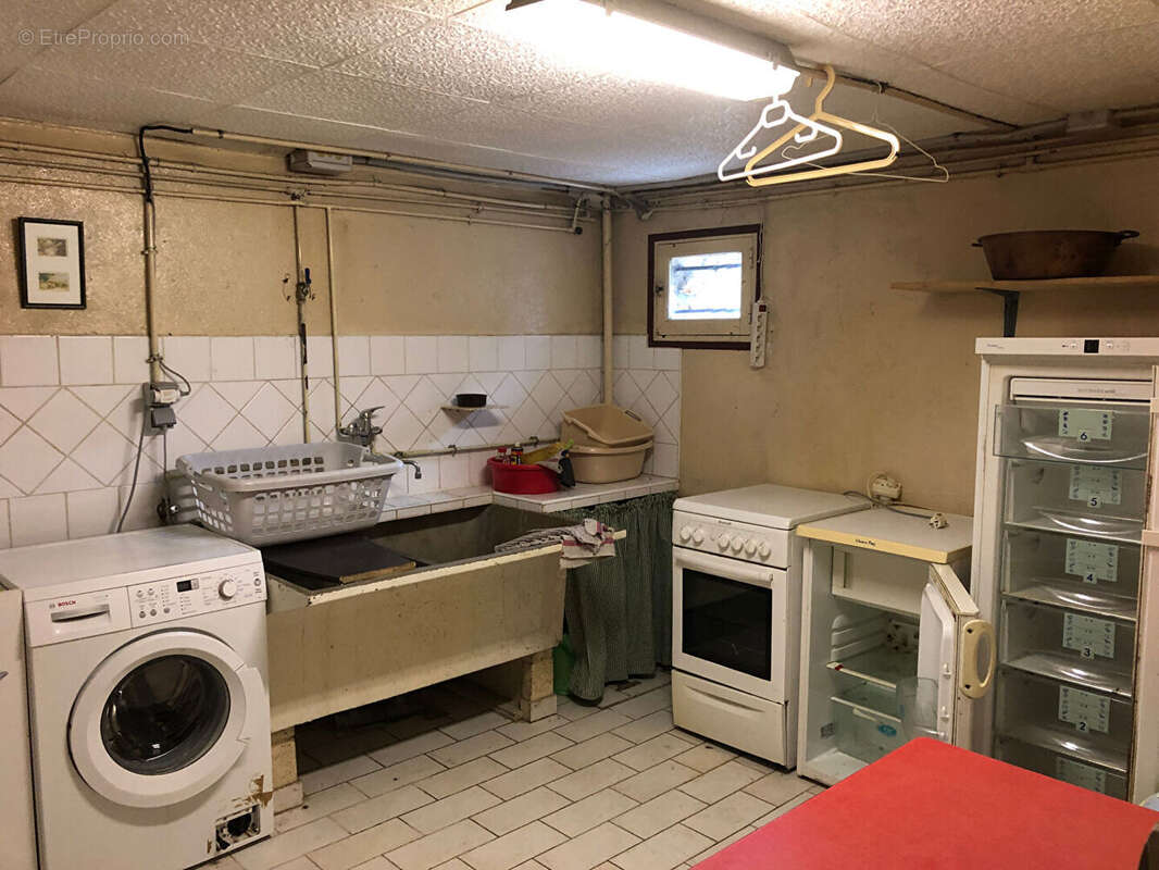 Toussus le Noble Maison à renover avec bon potentiel d'extension. - photo 16
