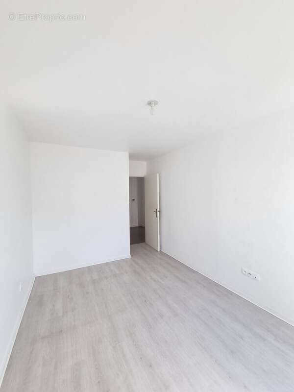 Appartement à ELANCOURT