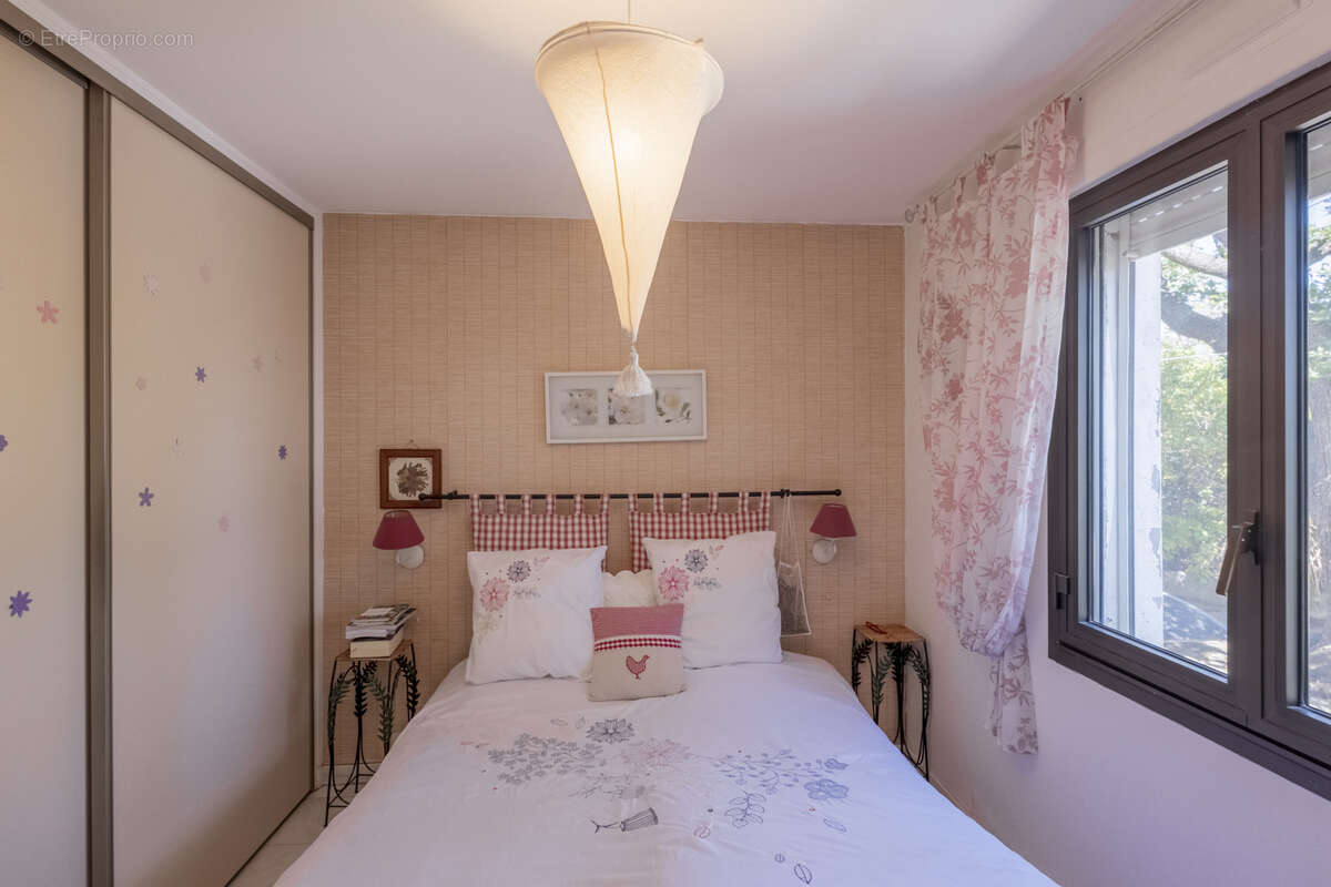 Appartement à SIX-FOURS-LES-PLAGES