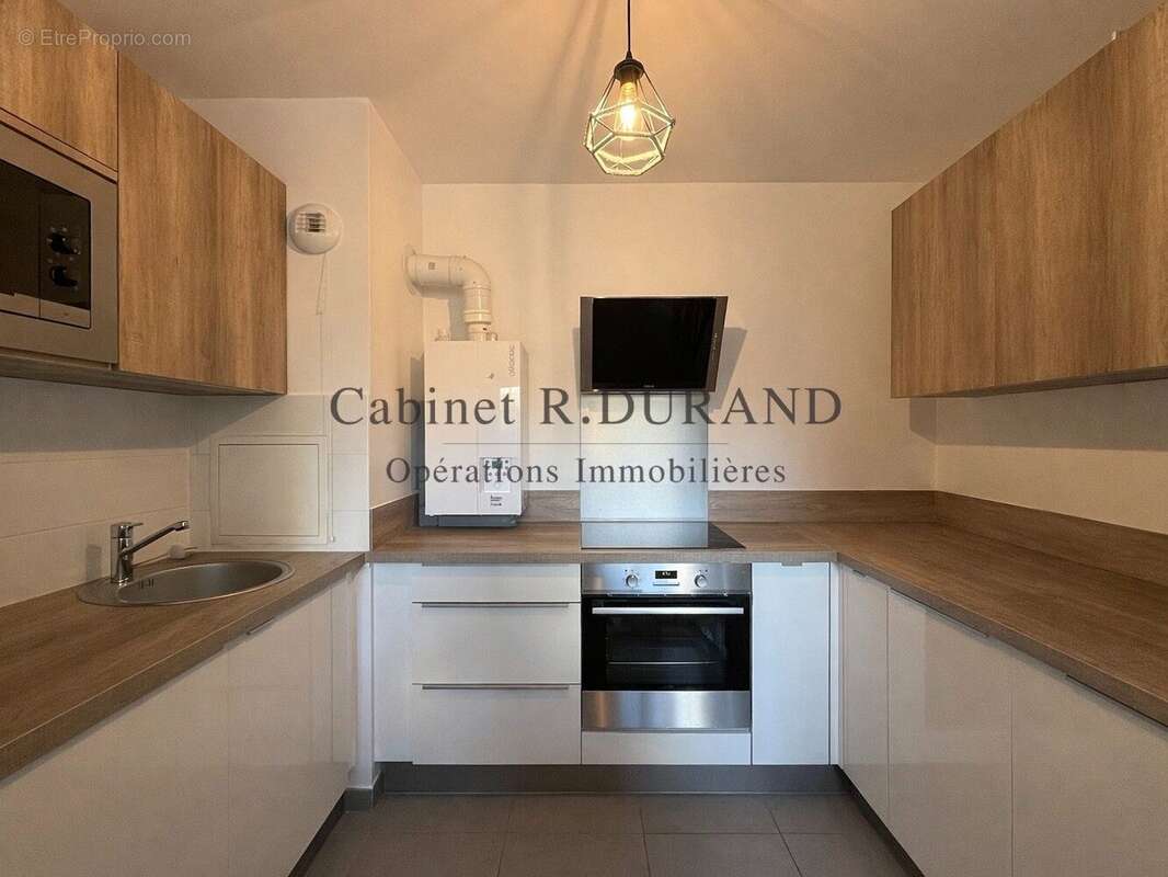 Appartement à LA GARENNE-COLOMBES