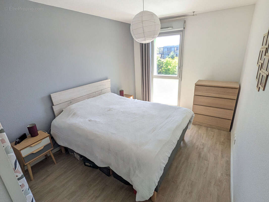 Bas Cenon - Appartement T3 de 76 m² avec loggia et place de parking - photo 6