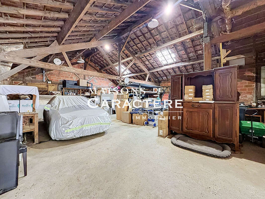 Rare : Maison ancienne atypique & Grange de 100m2 - Vernouillet - photo 17