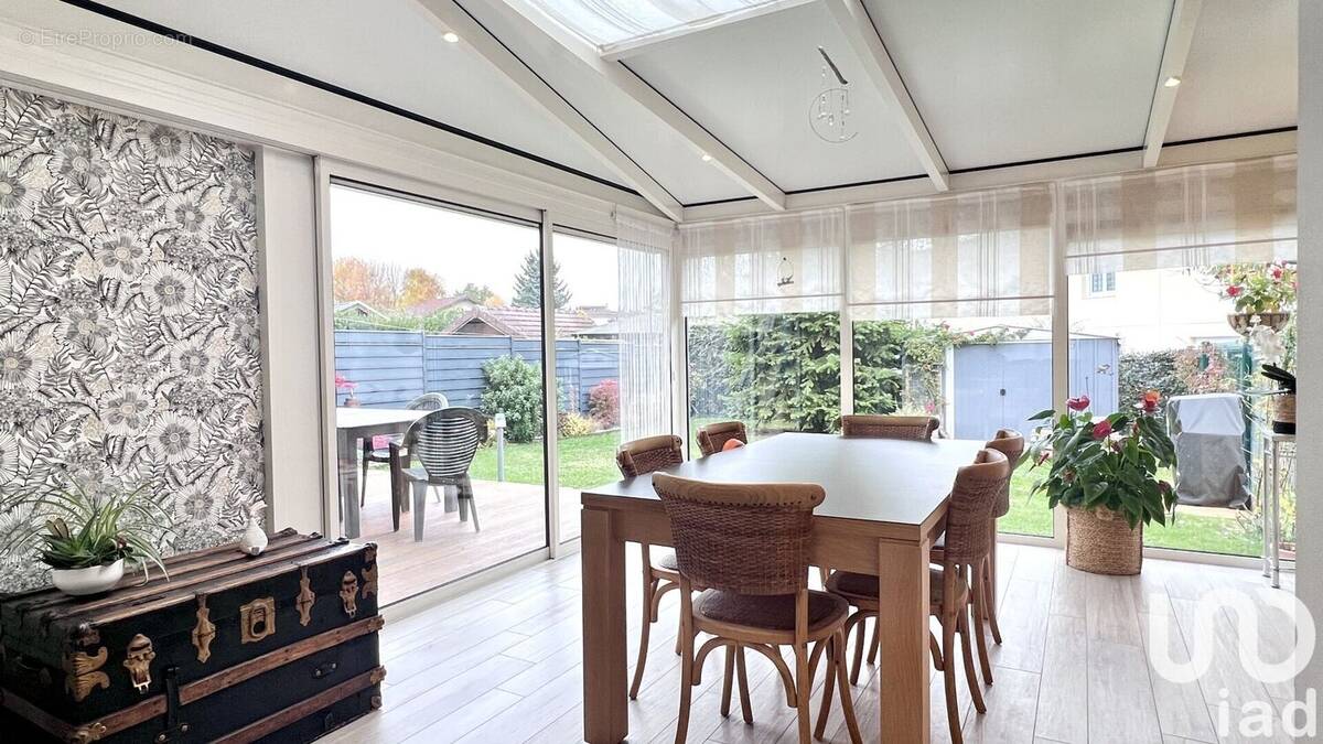 Photo 1 - Maison à VERSONNEX