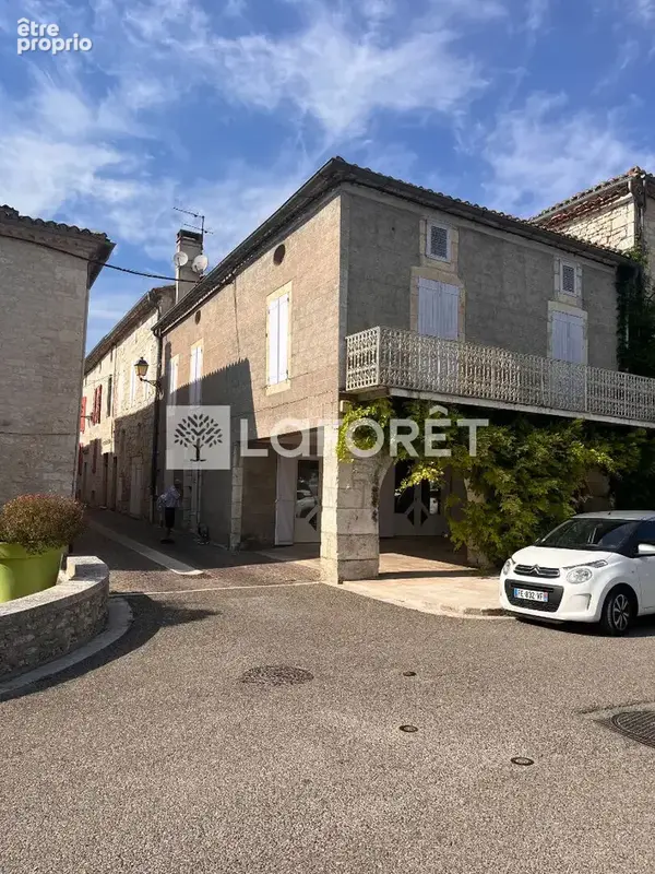 Maison à CASTELNAU-MONTRATIER
