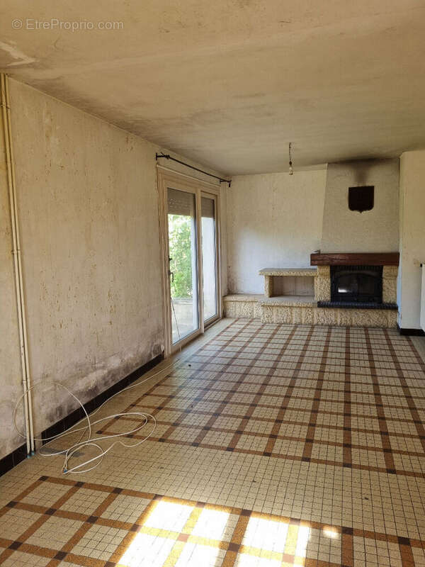 Maison à LES CERQUEUX-SOUS-PASSAVANT