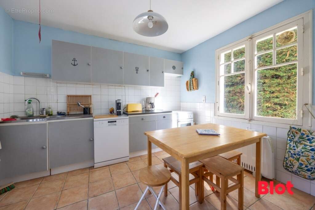 Maison à LE MINIHIC-SUR-RANCE