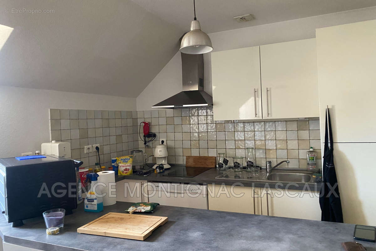 Commerce à MONTIGNAC