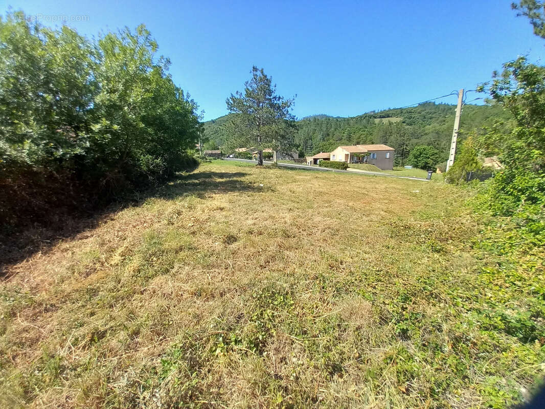 Terrain à LE POUJOL-SUR-ORB